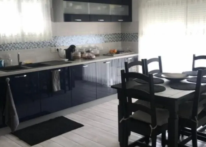 Guest house Maison A Partager Avec L'hote